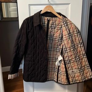 Beautiful Burberry jacket - Black, M
